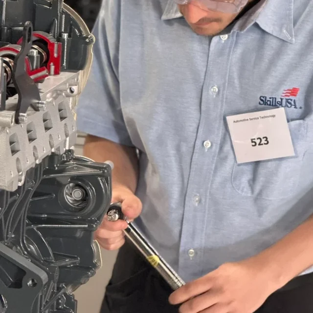Petrol(gasoline) DOHC Engine Cutaway Educational Trainer IVDB03 USA Skills 2025 competition