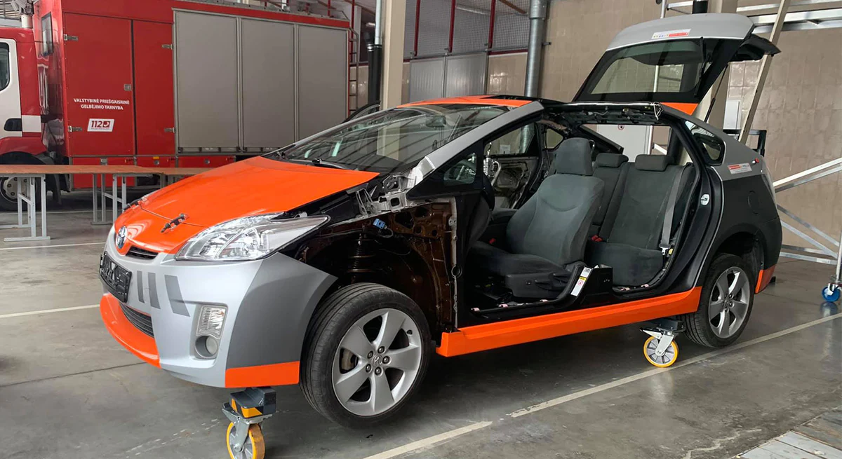 Firefighters school in Vilnius. The functional model of the hybrid vehicle is made by AutoEDU